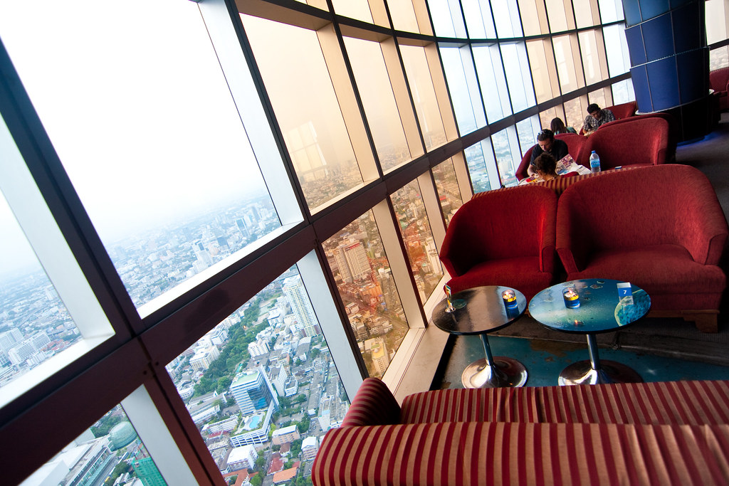 Бангкок скай отель. Байок Скай Бангкок. Байок Скай отель. Башня Байок Скай ресторан. Бангкок высотка Sky.