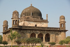 Tomb of Shah Nawaz Khan, Burhanpur