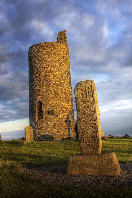 Old kilcullen, round tower