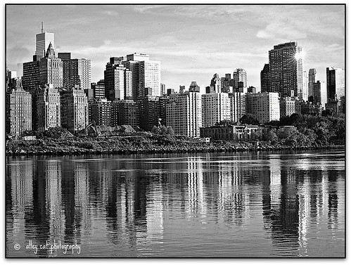 bw skyline eastriver manhattanskyline highcontrastbw backwhereibelong nikond70070300mmf4556lens 2bdrm2bathrvrview