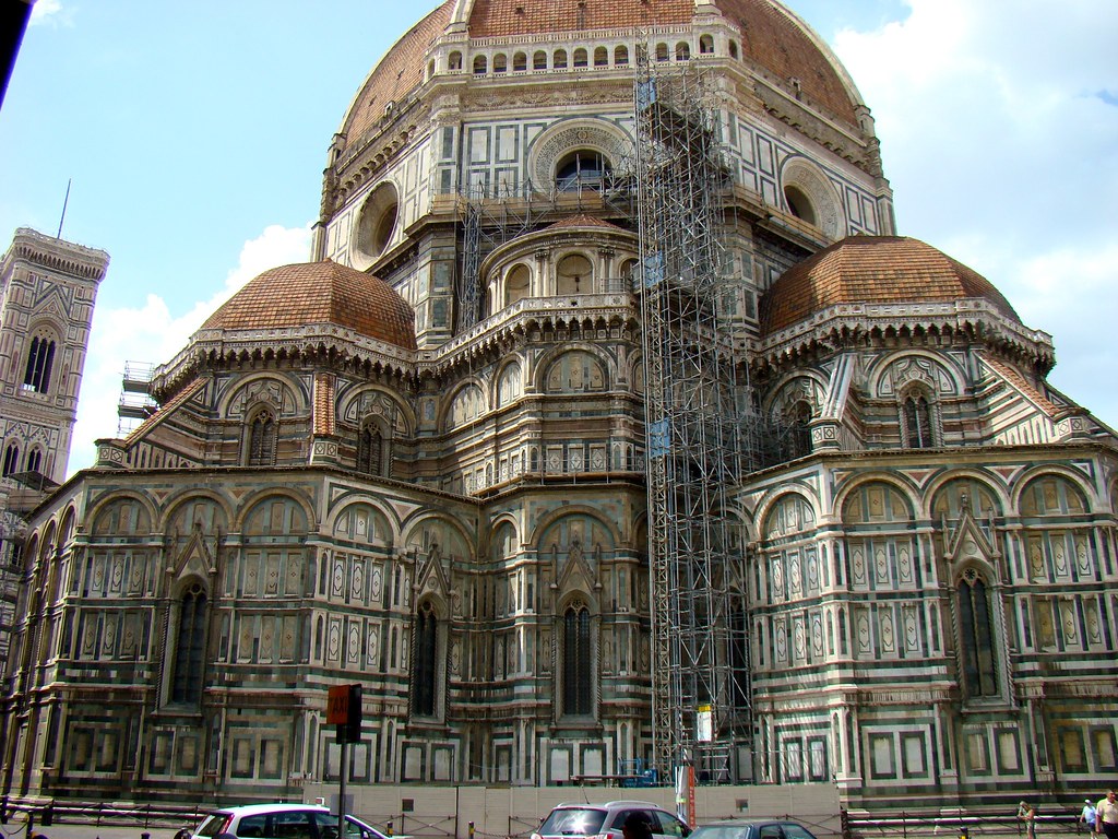 Another photo of Santa Maria del Fiore from a different angle. Additionally, the structure is located in Florence, Italy.