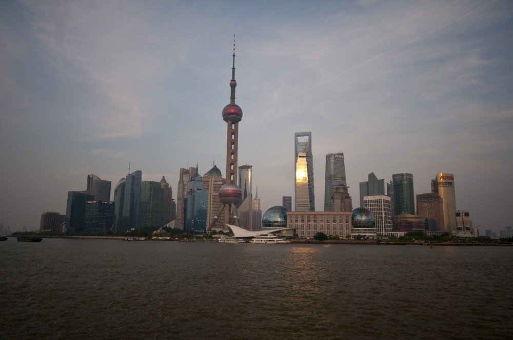 Last rays | The Pudong district of Shanghai displays a wide … | Flickr