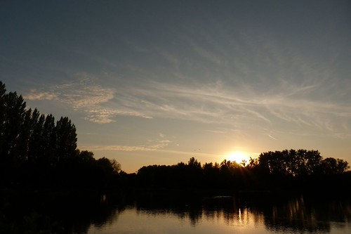 crepuscule amienois by nicorominet, lac cathédrale amiens oiseaux saintpierre orthilonage