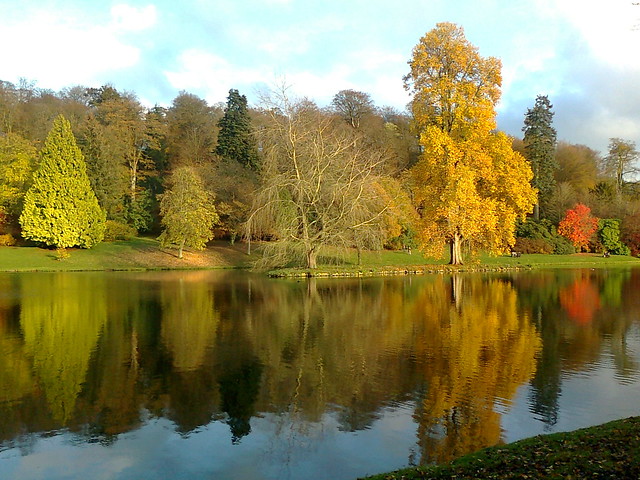Stourhead Autumn reflections