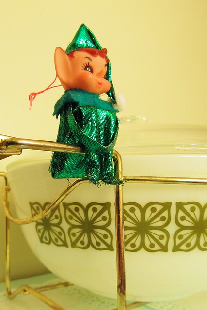 Elf on a Square Flower mixing bowl.