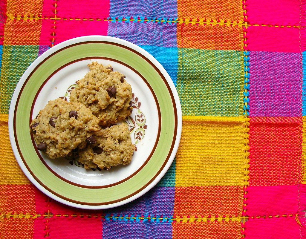 Vegan Peanut Butter and Oatmeal Cookies
