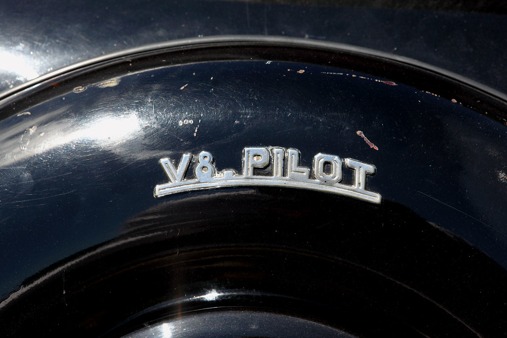 Ford V8 Pilot Special, boot/trunk badge detail, c1950