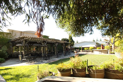 california county ca bar restaurant sonoma tavern healdsburg konomark