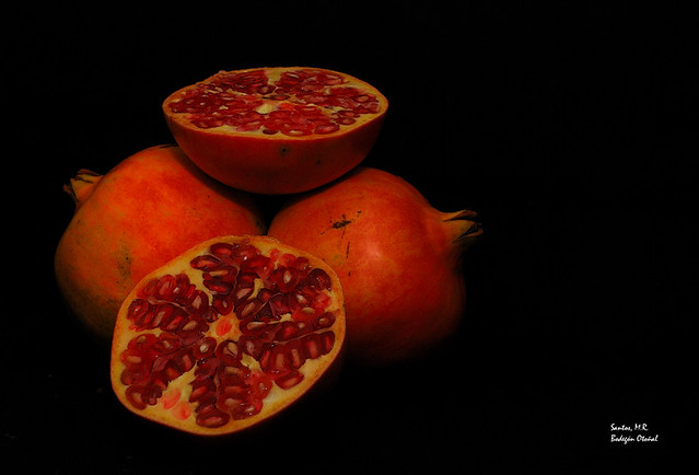 Fruta otoñal (Granadas) / Autumn Fruit (Pomegranate)
