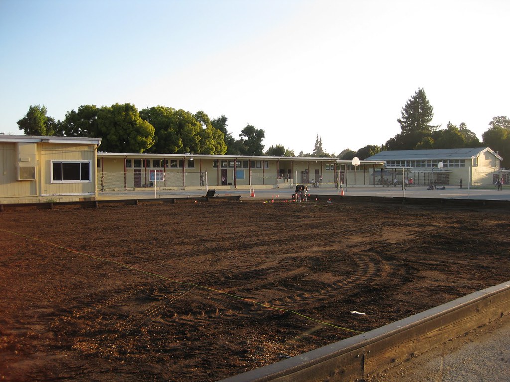 Willow-Oaks-School-Playground-Build-Menlo-Park-California-002