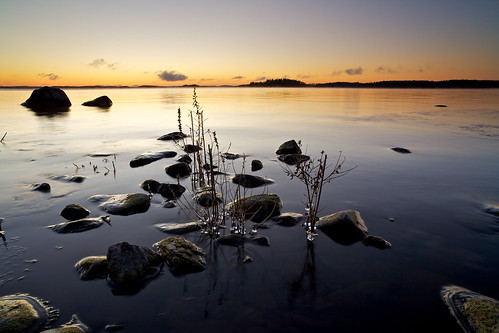 morning lake ice water rock zeiss sunrise suomi finland landscape eos rocks 21 hard filter lee edge nd he filters 06 grad soe f28 kuopio ze graduated density neutral 21mm carlzeiss lakescape gnd canoneos5d platinumheartaward virtualjourney distagont2821 distagon2128ze