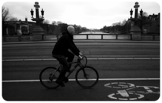 Amsterdam Blauwbrug Biker