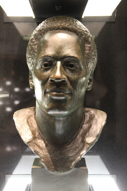O.J. Simpson | Bust of O.J. Simpson in the Pro Football Hall… | Flickr