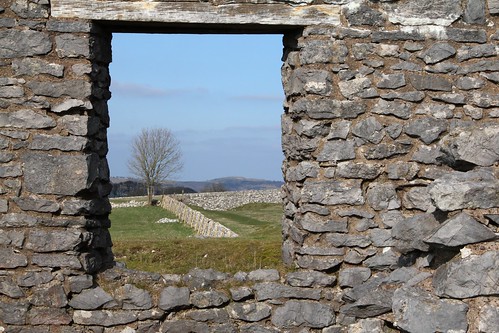 window stone wall landscape view ruin throughthewindow throughthewall