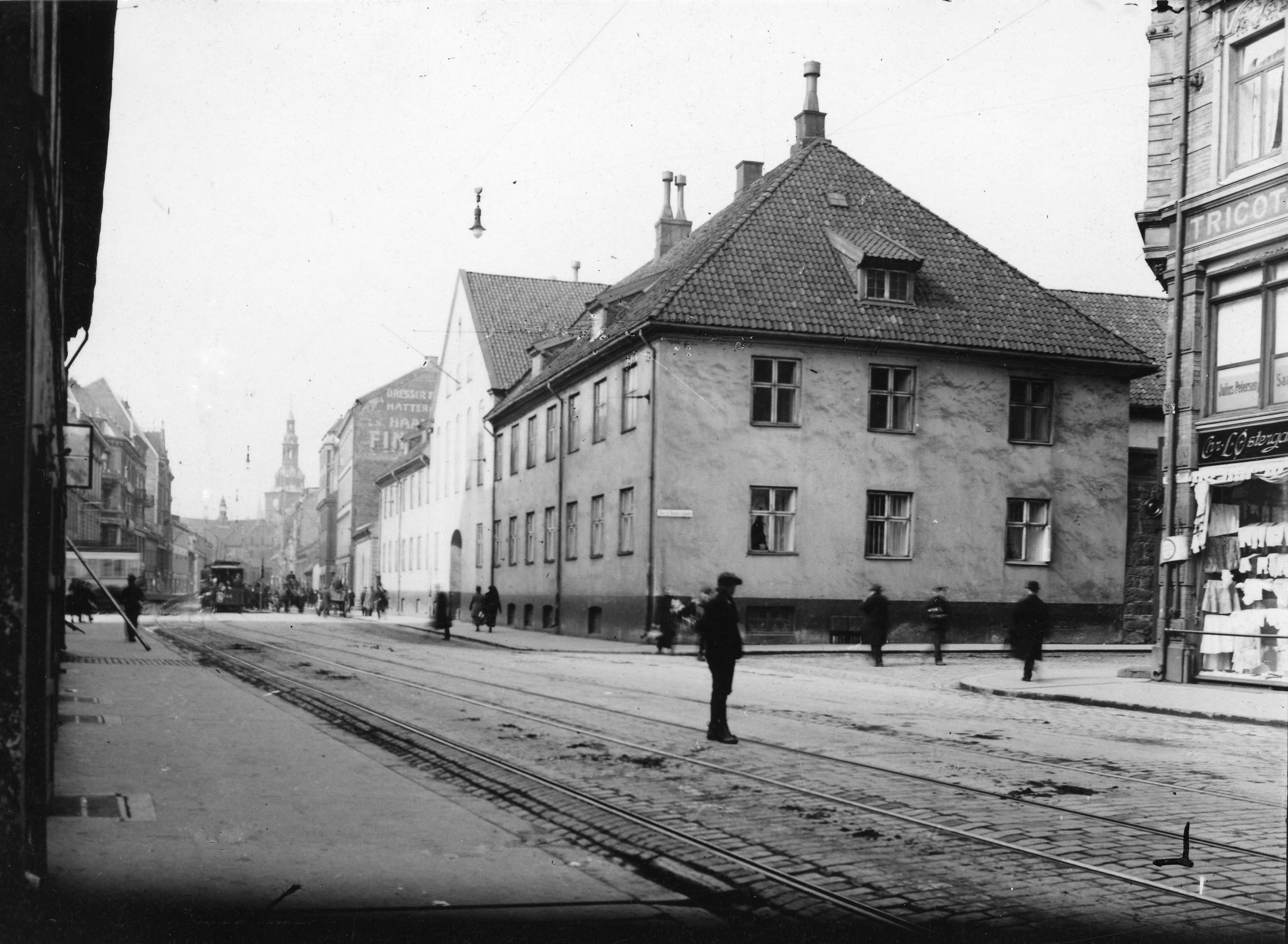Landsfengselet for kvinner (tidl.Tukthuset) i Kristiania, fasade mot Storgata