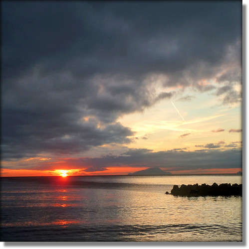 sunset atardecer zonsondergang tramonto sonnenuntergang pôrdosol ischia puestadelsol 100commentgroup mygearandmesilver jjamv tplringexcellence julesvtravel flickrstruereflection1 flickrstruereflection2 flickrstruereflection3 flickrstruereflection4 bbng juliusvloothuis