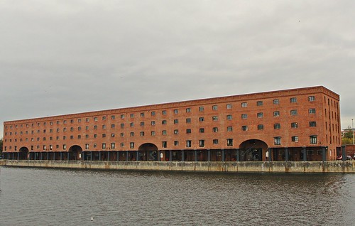 Wapping Dock | by floydian4u