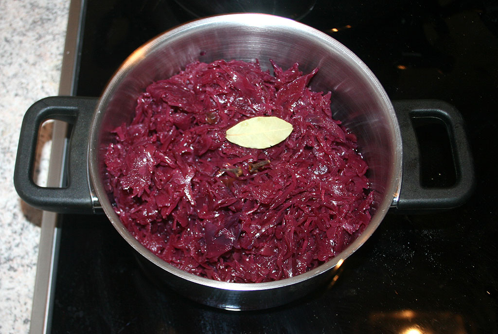35 - Rotkohl aufsetzen / Cook red cabbage | [Rezept / Recipe… | JaBB ...