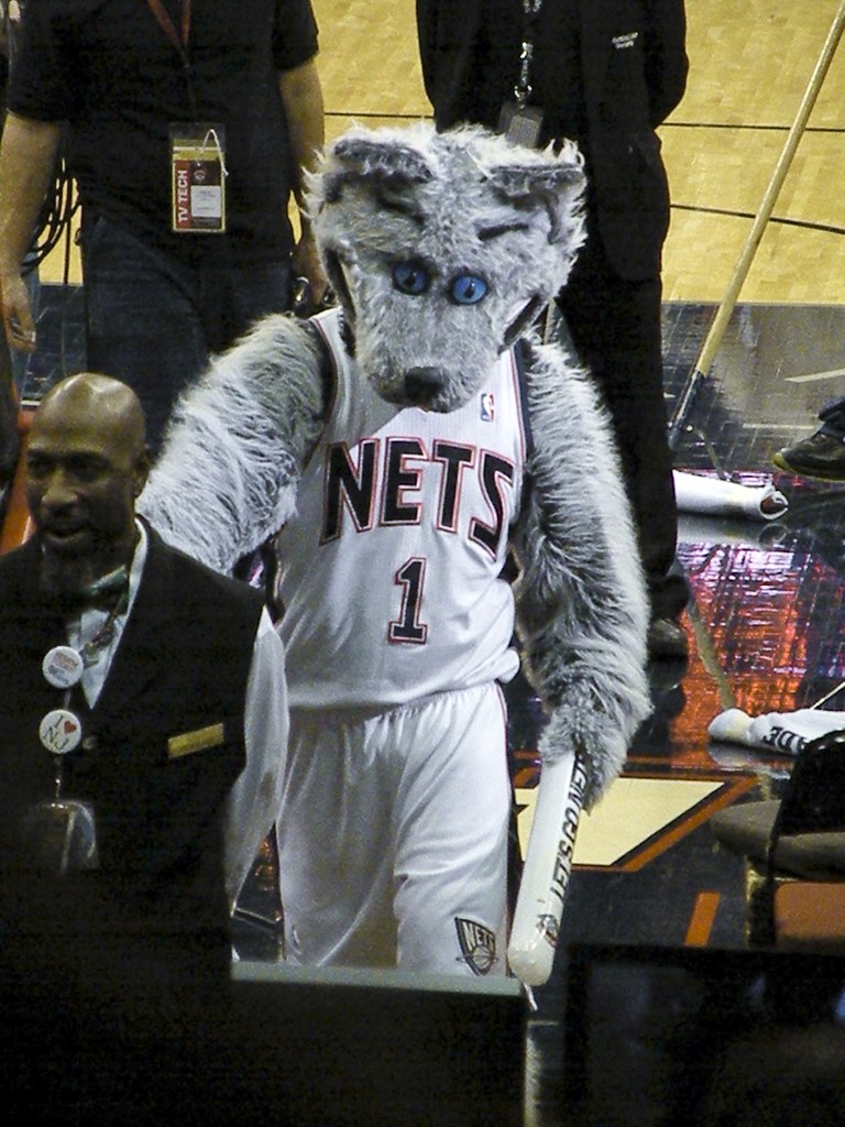 Sly Fox, New Jersey Nets Mascot | New 