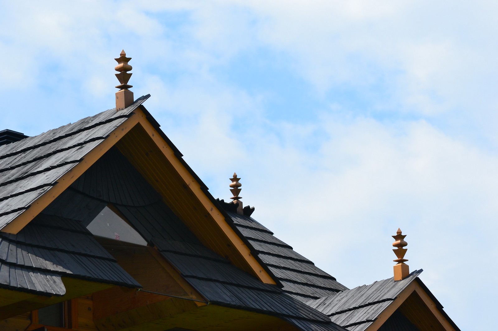Details of the roof - Domaine Tomali-Maniatyn, B&B, Sutton, QC