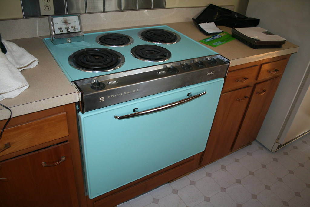 1960s Frigidaire Compact 30 Stove