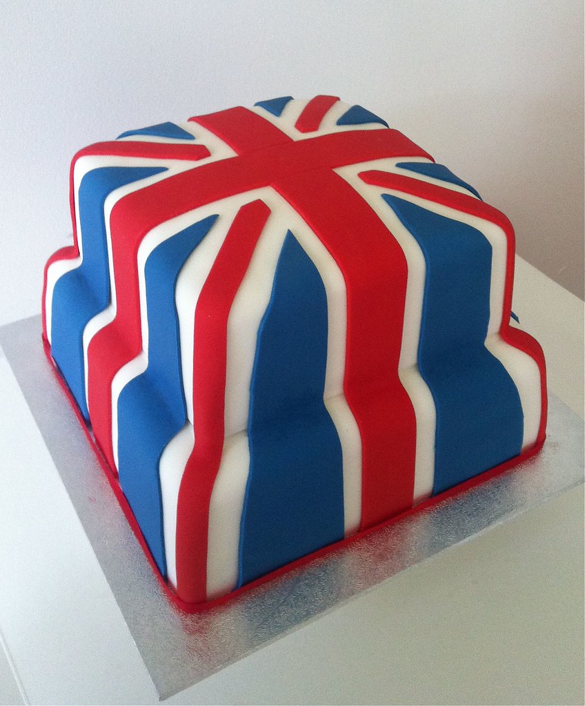 English cake. Торт с британским флагом. Торт в британском стиле. Торт Лондон. Тортики из Великобритании.
