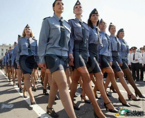 Russian female soldiers: Discipline! Glamour! Sexy !