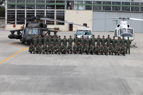 Servicio Aéreo de la Policía Nacional de Colombia | Policía Nacional de ...