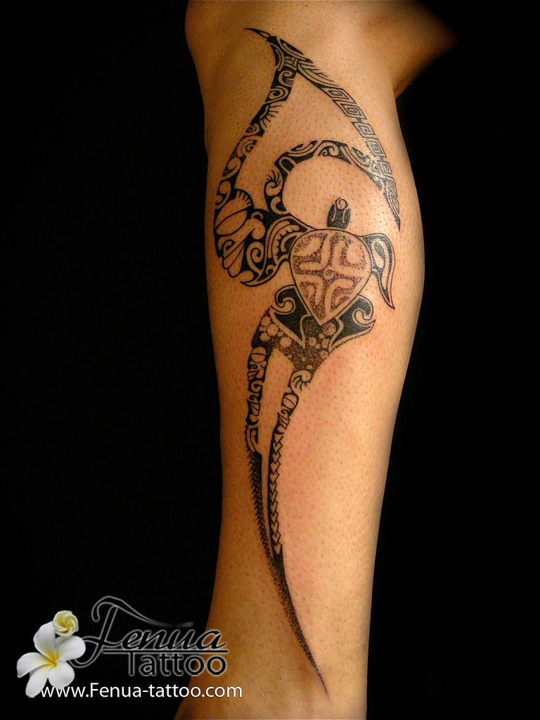 tattoo en points-tikis-et-tortue-polynesienne par tahiti t ...