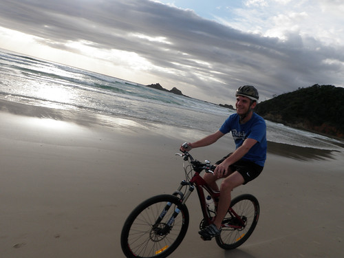 Lexis Byron Bay - Mountain Bike on beach