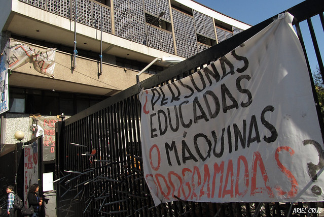 Toma Instituto Nacional | Protesta Estudiantil Chile 2011