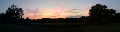 Finally a decent sunset by Eje Gustafsson,
<b><a href="http://portfolio.straylightdata.com" rel="nofollow">Portfolio</a> | <a href="http://s