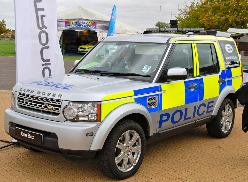 LAND ROVER SPECIAL VEHICLES DISCOVERY POLICE DEMONSTRATOR