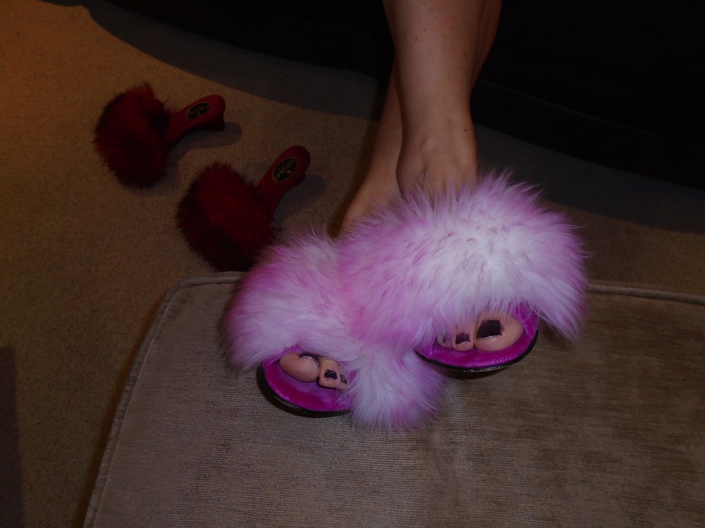 sexy fluffy mules