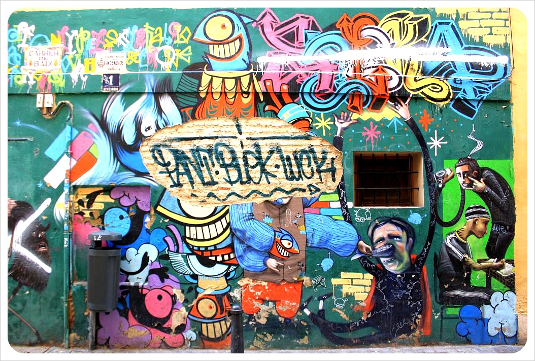 valencia street art wall