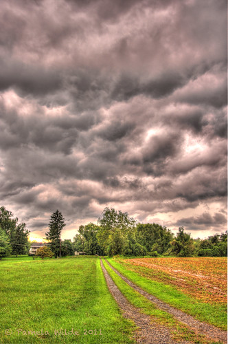 storm clouds rural farm spooky hdr