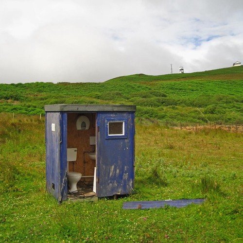 door loo port canon outside bathroom scotland ellen view toilet ixus islay 95