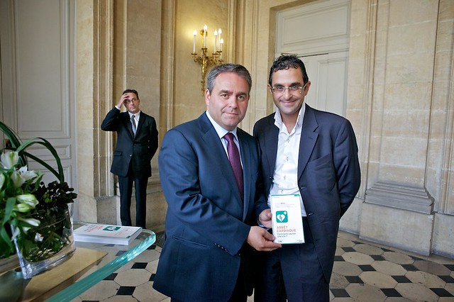 Xavier Bertrand (Ministre du Travail, de l’Emploi et de la Santé) et Arash Derambarsh