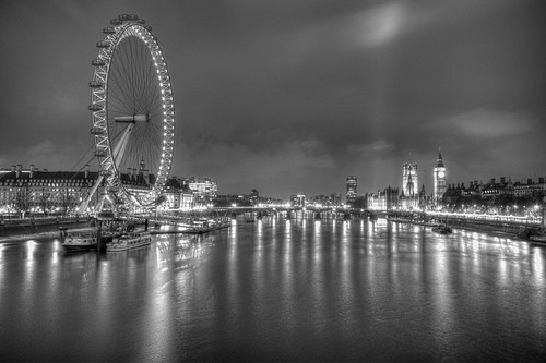 London at Night B&W | Lee Bradley | Flickr