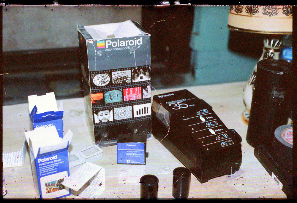 información perro Dar a luz Polaroid PolaChrome 35mm Film / Processor | Image shot on Po… | Flickr