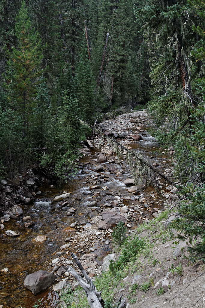 Lake of the Clouds Trail