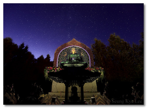norway highiso jadebuddha jessheim nighttimesky buddhistphotography buddhastatues starrysky canon5dmarkii phatngoc khuongviettemple