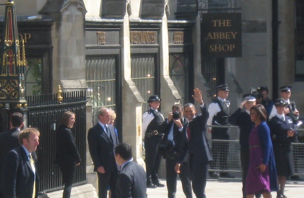 The Obamas Enter Westminster Abbey
