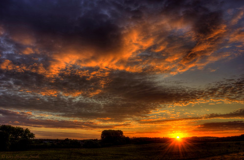uk trees red summer england sky horse colour english nature clouds rural sunrise landscape gold dawn countryside nikon scenery northamptonshire august hdr newton cloudscapes 2015 d80 geddington