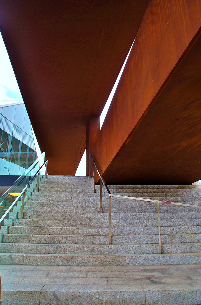 05 Centro Cultural Internacional Oscar Niemeyer Puente doble voladizo 389