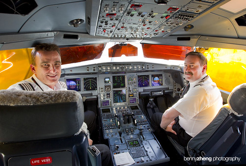 Jetstar Airbus A330-200 Cockpit | 17 October 2011 Melbourne … | Flickr