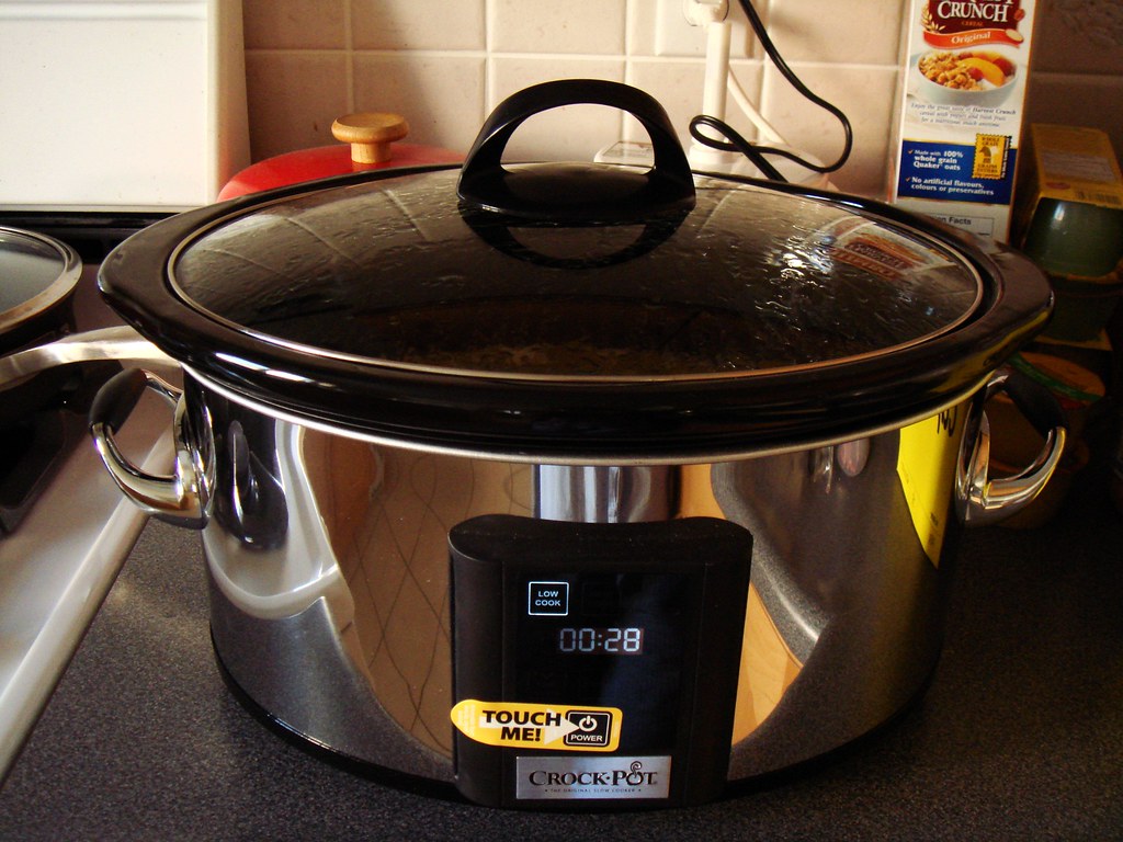 Crock-Pot 6 1/2-qt. Programmable Touchscreen Slow Cooker