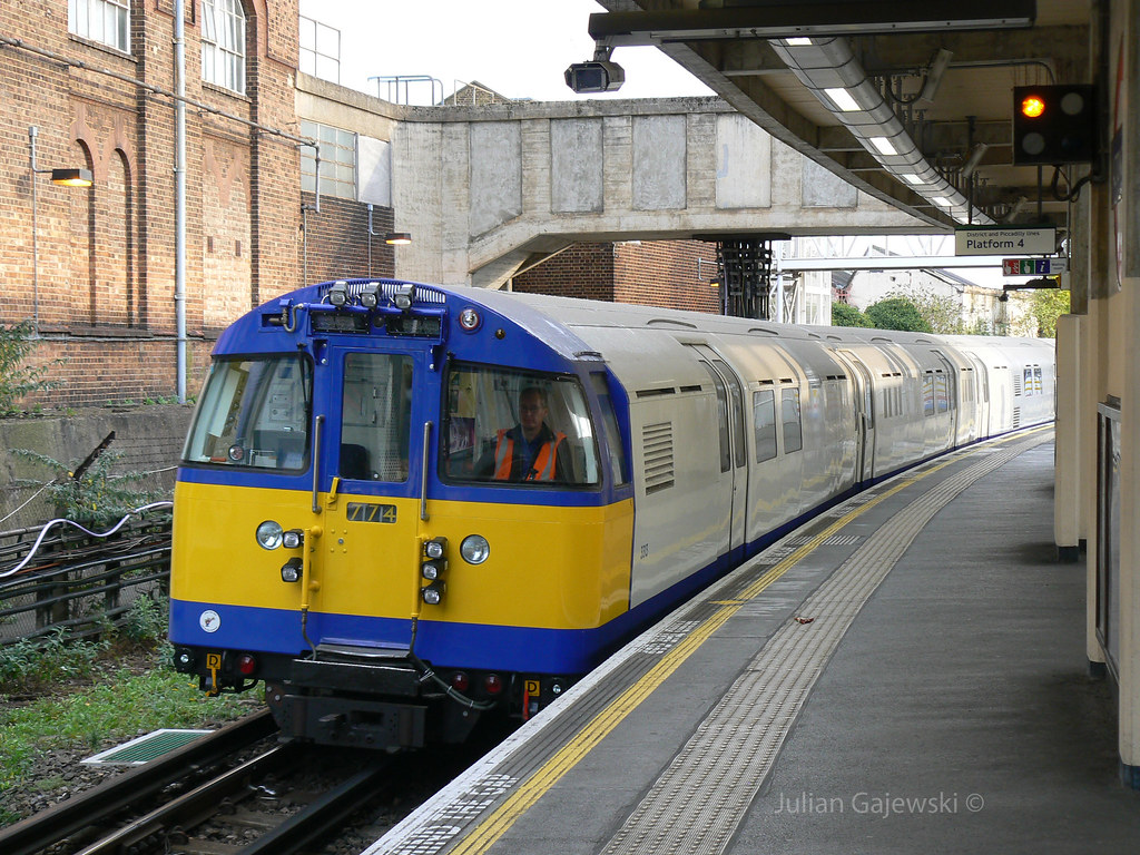 LU Asset Inspection Train at Acton Town | LU Asset Inspectio… | Flickr