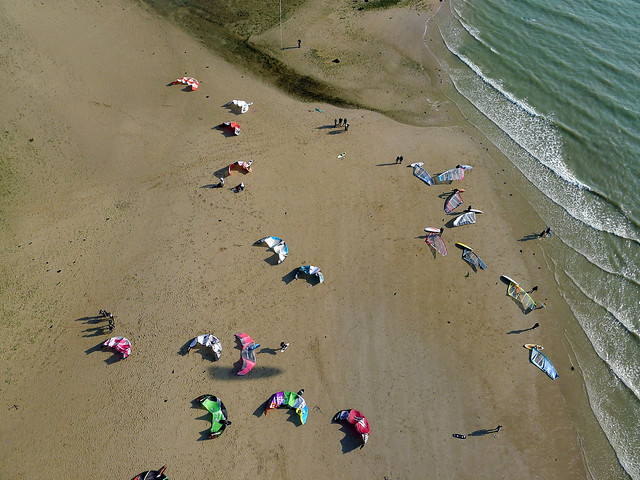 Kite surf et planches à voile à Jonville (Manche-FR)