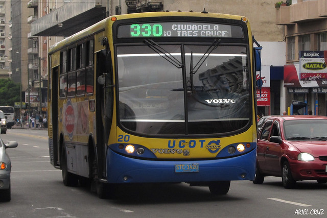 Buses de Montevideo | 330 - STM | Ucot | Busscar Urbanuss / STC1420